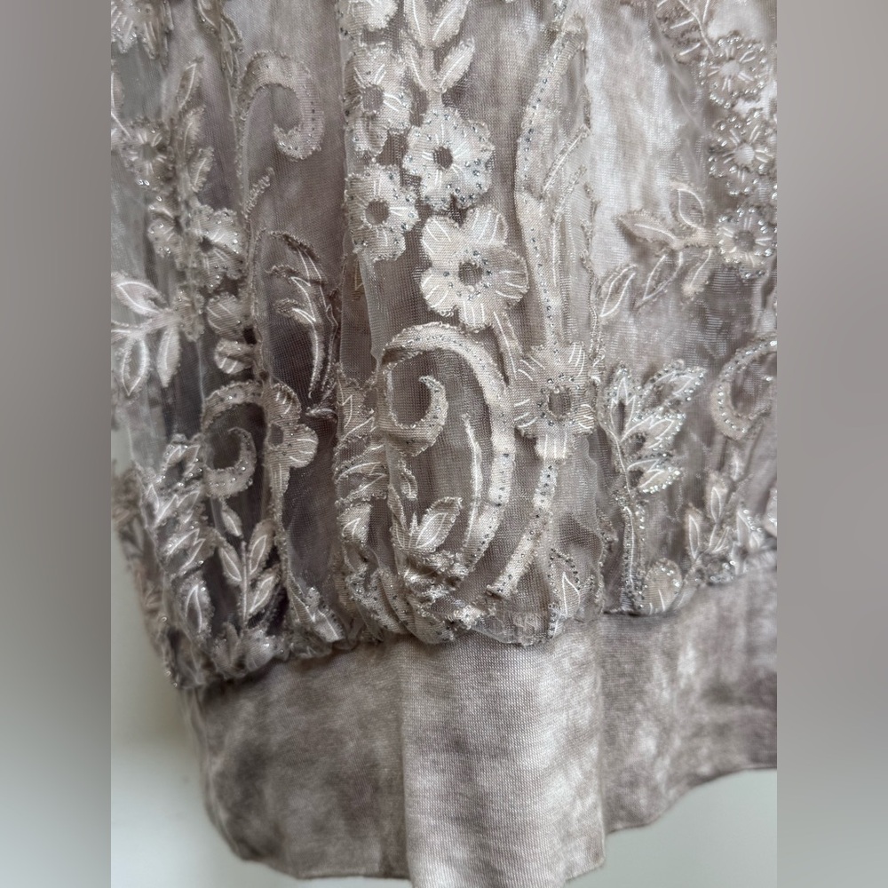 Angela Mara Sheer Floral Appliqué Top Soft Fabric Made In Italy Women’s Large - Picture 8 of 13